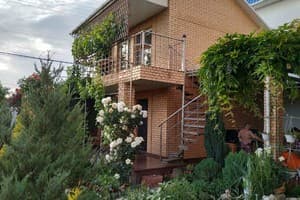 Мини-отель Дружба 598а. Люкс 4-местный 2-комнатный 8