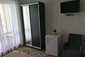 Мини-отель Космос 519 (Joy inn). Четырехместный VIP с террасой и видом на лиман 2