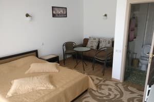 Мини-отель Космос 519 (Joy inn). Четырехместный люкс с видом на море и лиман 1