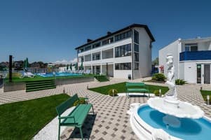 Weekend Family Hotel 18